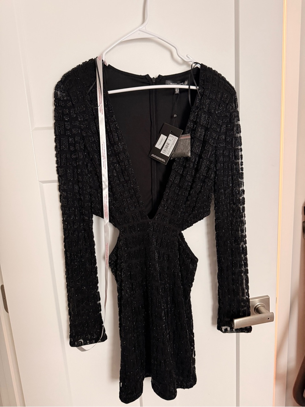 Black Fully Beaded Long-Sleeve V-Neck Party Dress